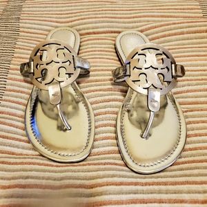 Women sandal